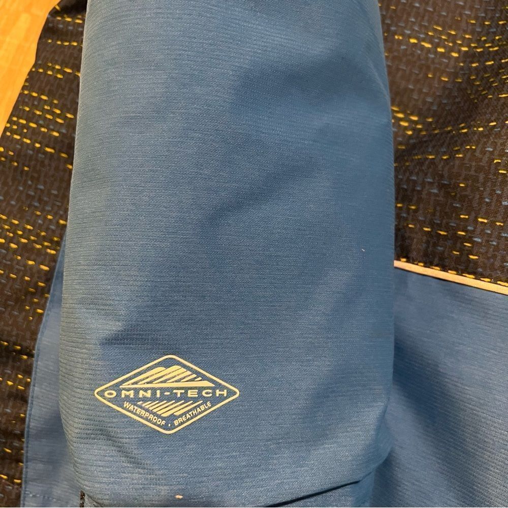 Sold! Columbia Boys Sz M
Visit
(10/12) Blue Omni Heat Shield.. - Picture 4 of 8